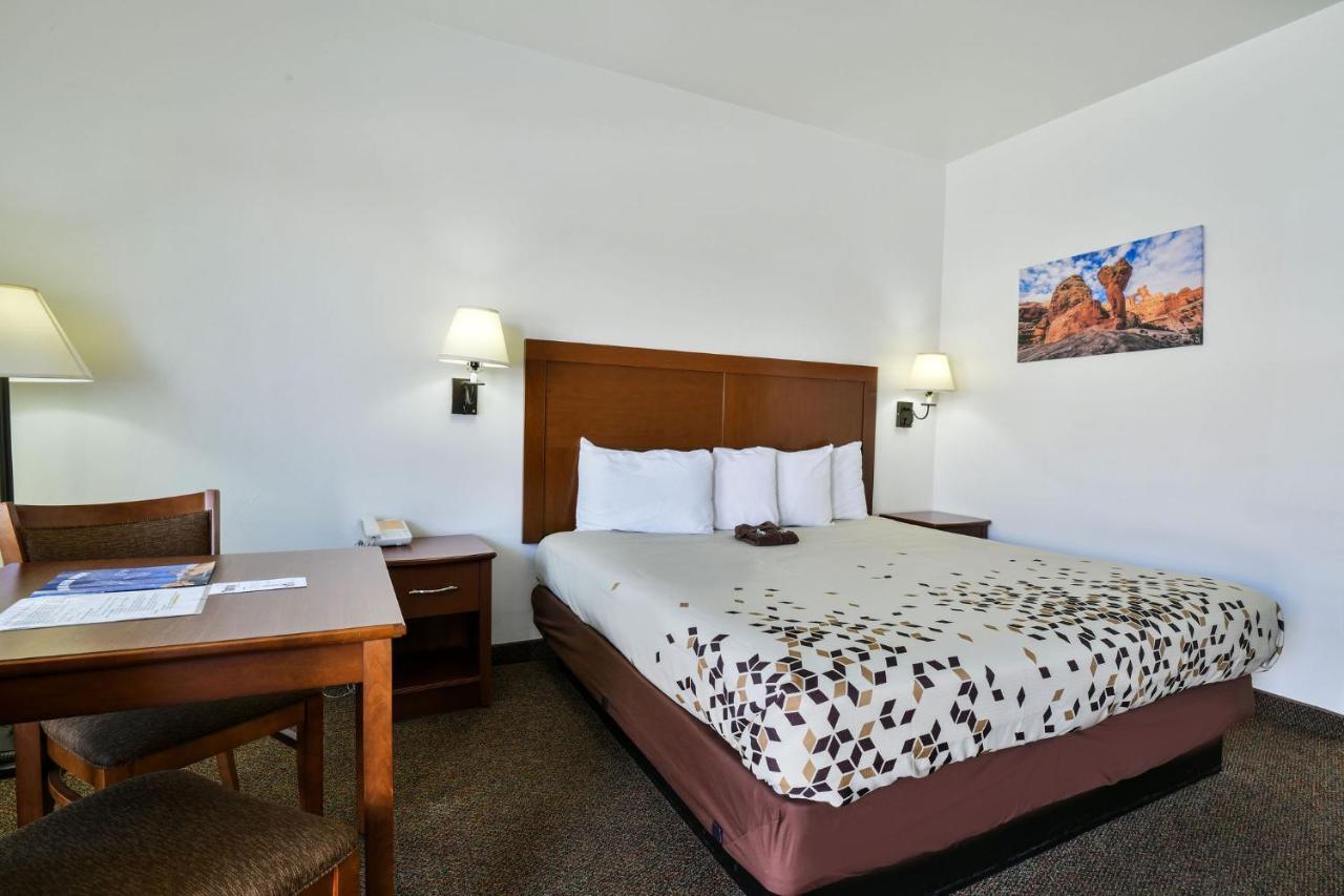 Adventure Inn موآب المظهر الخارجي الصورة